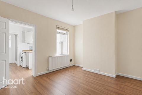 2 bedroom terraced house for sale, Ferndale Road, Swindon