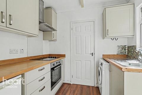 2 bedroom terraced house for sale, Ferndale Road, Swindon
