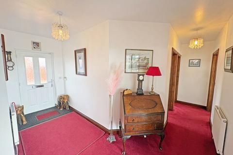 4 bedroom detached bungalow for sale, Wickenby Way, Skegness, Lincolnshire, PE25 1GR