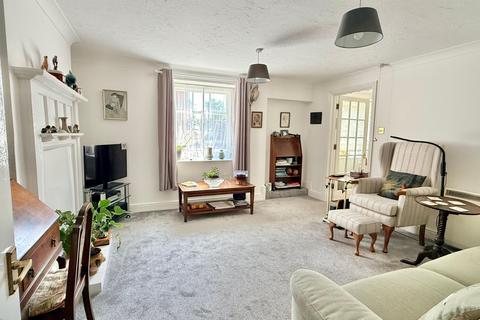 2 bedroom retirement property for sale, Cottage Mews, 27 Christchurch Road, BH24
