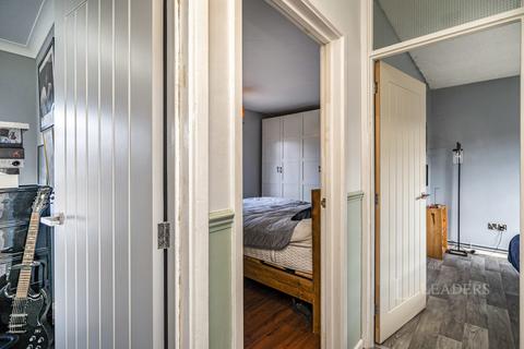 2 bedroom flat to rent, St. James Close, Norwich, Norfolk, NR3