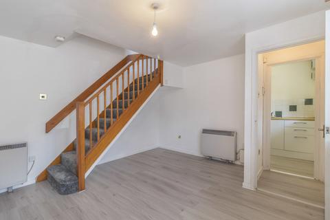 2 bedroom terraced house to rent, Thirlmere Close, Kettering, Northamptonshire, NN16