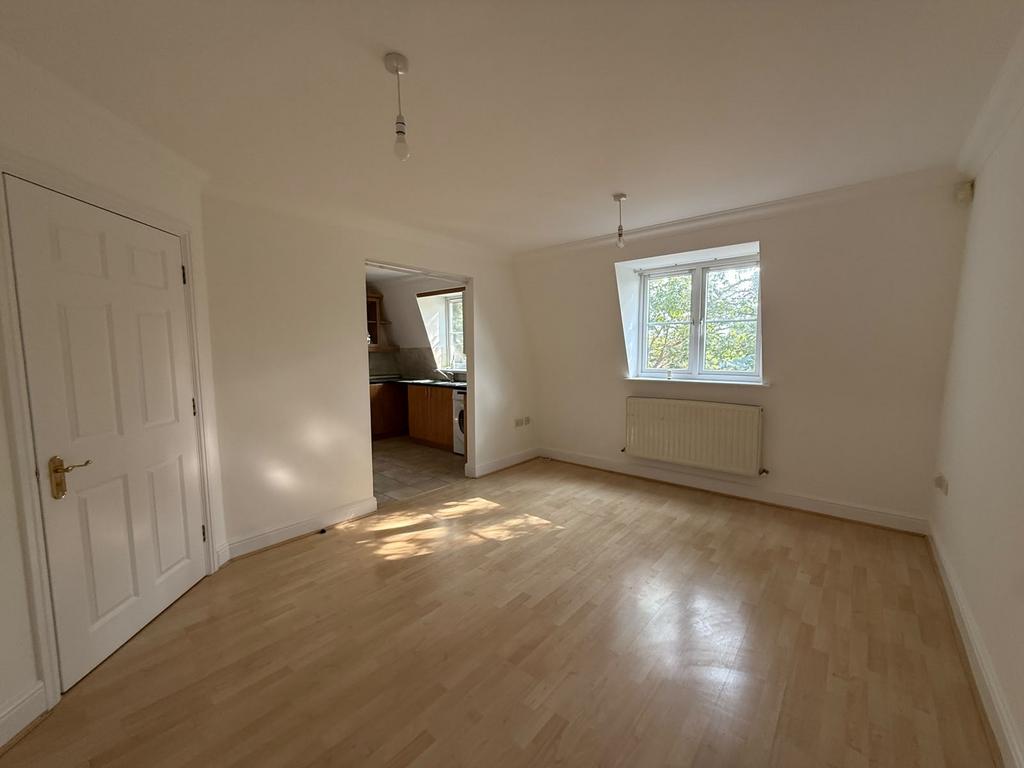 Apartment in London - View 5