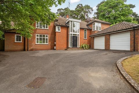 4 bedroom house for sale, Woodend Drive, Ascot, SL5