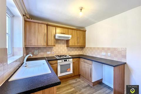 2 bedroom terraced house to rent, Bishops Castle Way, Gloucester