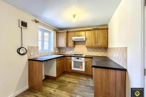 2 bedroom terraced house to rent, Bishops Castle Way, Gloucester