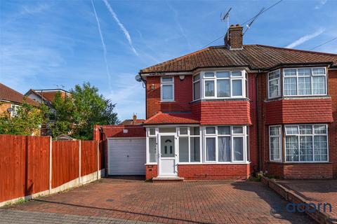 3 bedroom semi-detached house to rent, Manor Way, London NW9