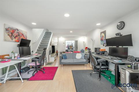 2 bedroom terraced house for sale, Churchill Road, Edgware HA8