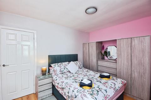 2 bedroom flat for sale, Stanley Road, Morecambe, Lancashire, LA3