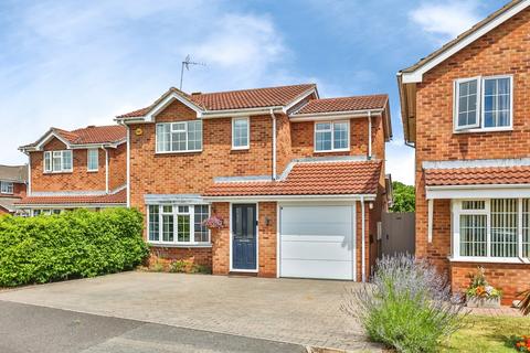 4 bedroom detached house for sale, Pinehurst Avenue, Hucknall, Nottingham, Nottinghamshire, NG15