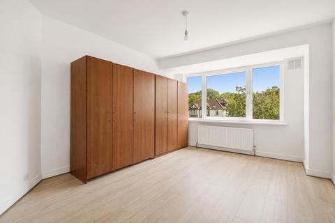 3 bedroom semi-detached house to rent, Rushgrove Avenue, London