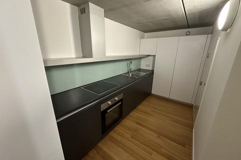 2 bedroom apartment to rent, Woodfield Road, Altrincham