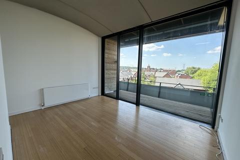 2 bedroom apartment to rent, Woodfield Road, Altrincham