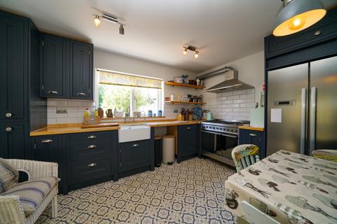 3 bedroom semi-detached house for sale, Buckland, Aylesbury HP22