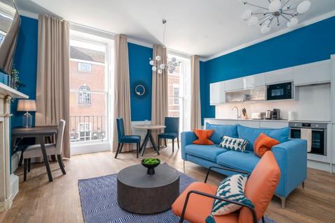 1 bedroom apartment to rent, Doughty Street, Bloomsbury WC1