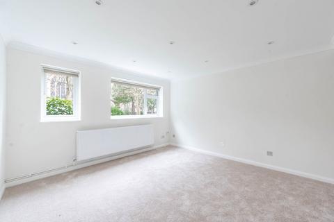 Studio for sale, Linden Lea, Pinner, Middlesex, HA5