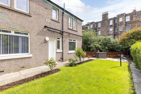 3 bedroom apartment to rent, Bellevue Street, Edinburgh, Midlothian