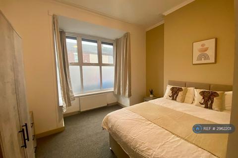 1 bedroom in a house share to rent, Shobnall St, Burton-On-Trent, DE14