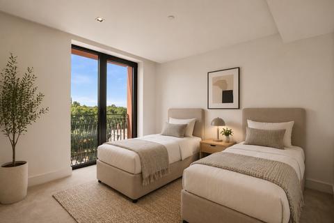 2 bedroom flat to rent, Fenwick Mansions, London