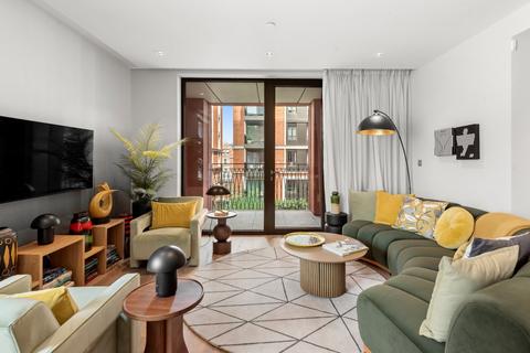 2 bedroom flat to rent, Fenwick Mansions, London