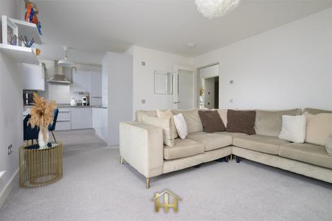 2 bedroom flat for sale, Braes Of Gray Road, Dundee DD2