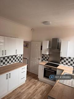 2 bedroom terraced house to rent, Solvay Road, Northwich, CW8