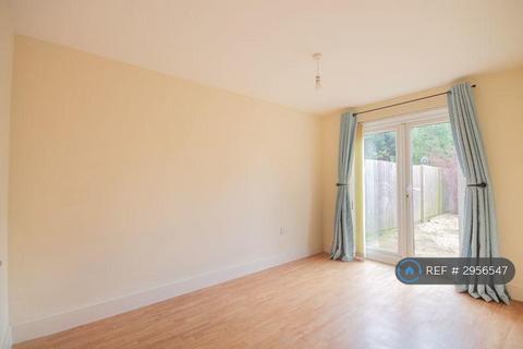 3 bedroom terraced house to rent, Parkway, Derby, DE73
