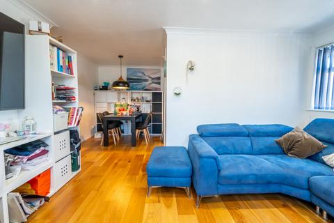 2 bedroom apartment for sale, Charles Avenue, Chichester