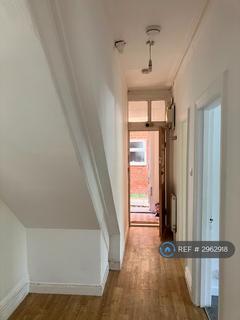2 bedroom flat to rent, Holdenhurst Road  Orp, Bournemouth, BH8