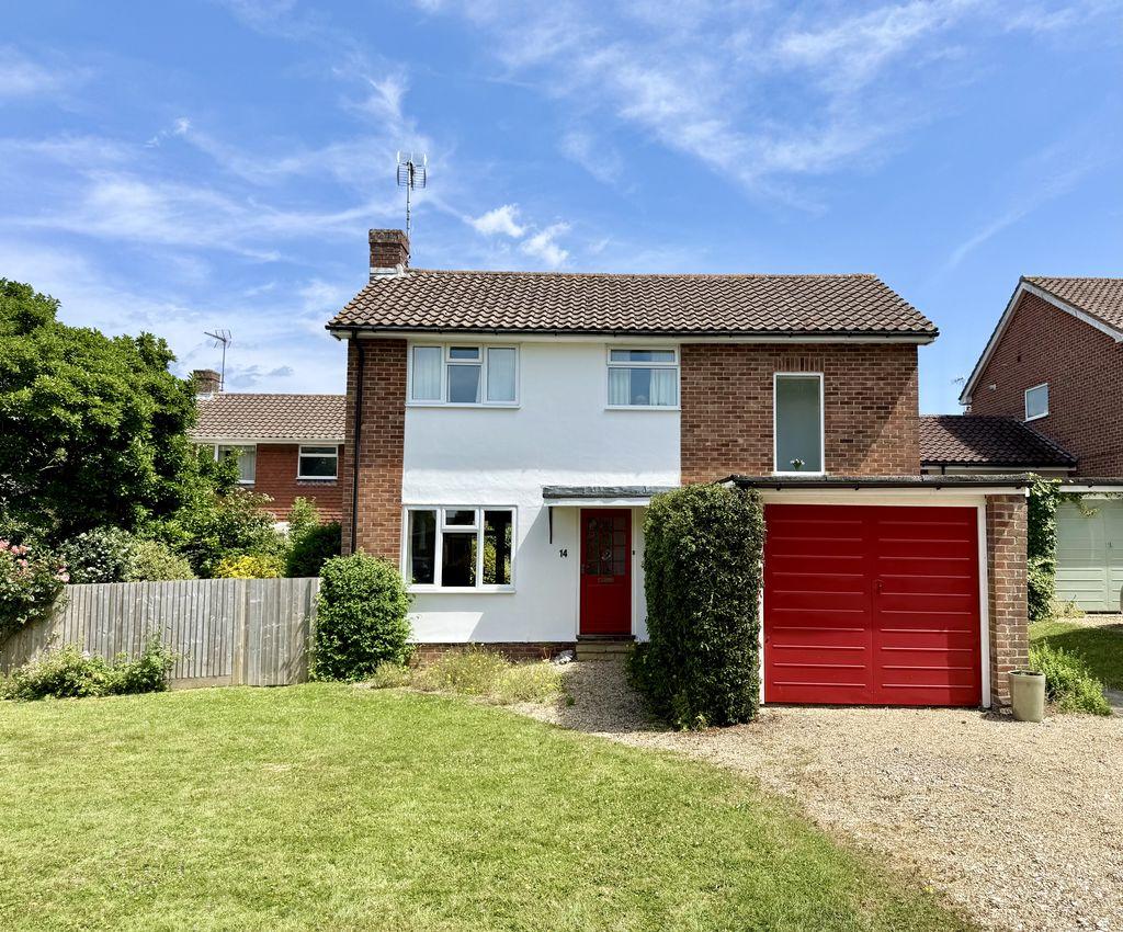 4 bedroom detached house for sale in Hurstpierpoint on OnTheMarket
