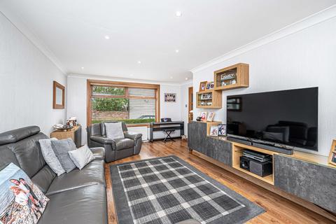 3 bedroom terraced house for sale, Solway Place, Glenrothes