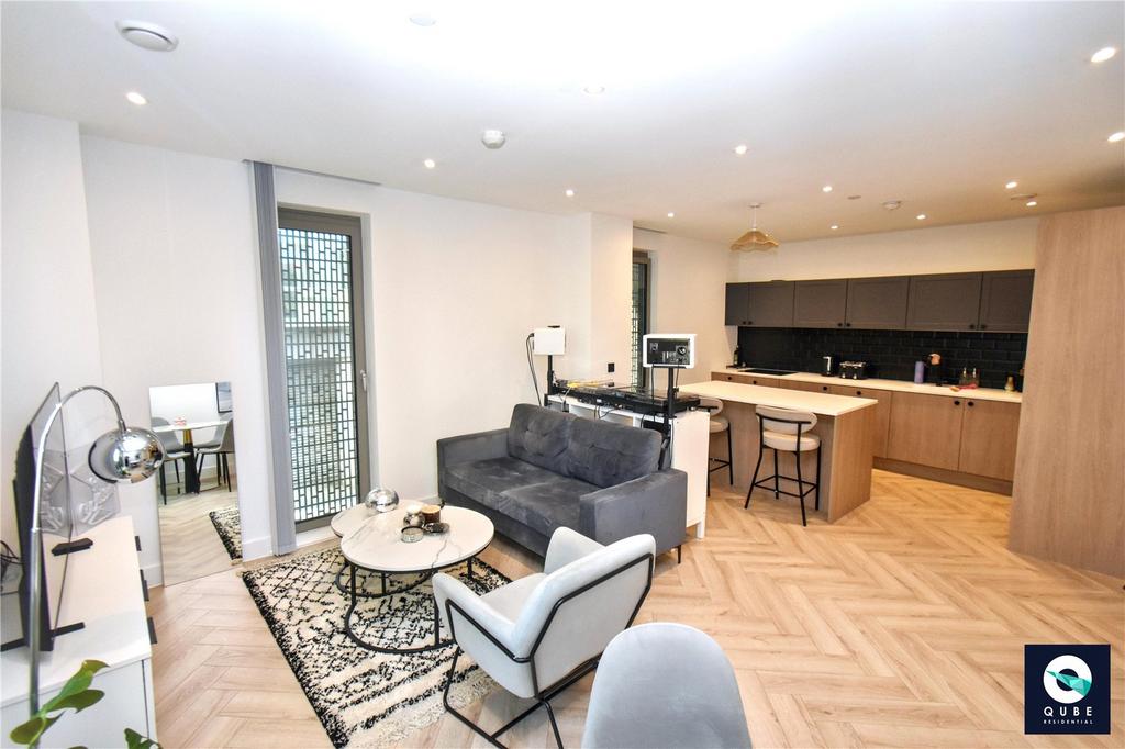 Apartment in Manchester, City Centre - View 5