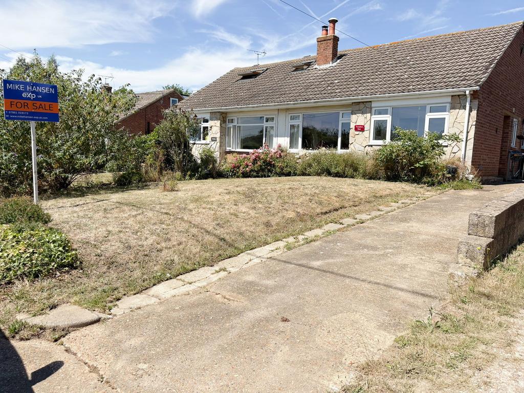 3 bedroom semi-detached bungalow for sale in Canterbury on OnTheMarket