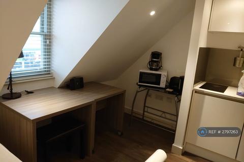 Studio to rent, The Newton, Cambridge, CB4