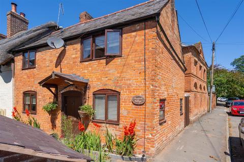 2 bedroom cottage for sale, Roadside Cottage, Moreton Morrell