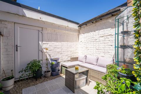 2 bedroom cottage for sale, Roadside Cottage, Moreton Morrell