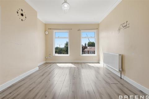 2 bedroom flat to rent, Eltham High Street, London