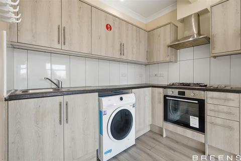 2 bedroom flat to rent, Eltham High Street, London