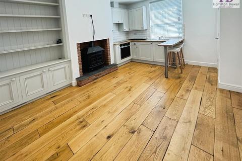 1 bedroom terraced house to rent, Halifax Road, Brighouse