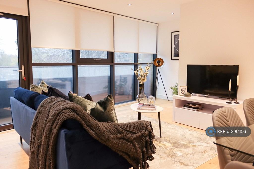 Apartment in Wembley - View 3