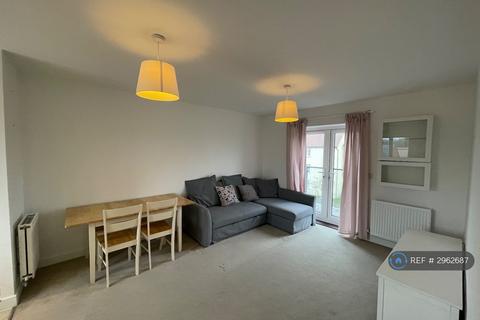 2 bedroom flat to rent, Newland Avenue, Bishop's Stortford, CM23
