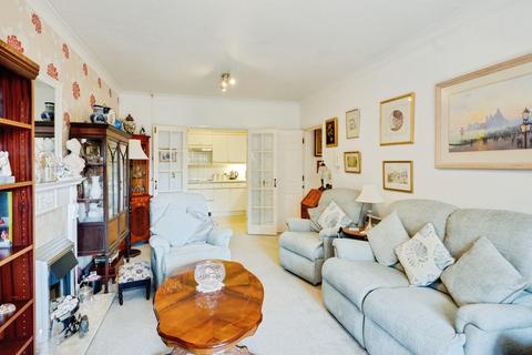 2 bedroom apartment for sale, St Marys Mews, Ferndown BH22