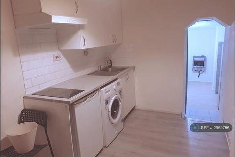 1 bedroom flat to rent, Archway Road, London, N6