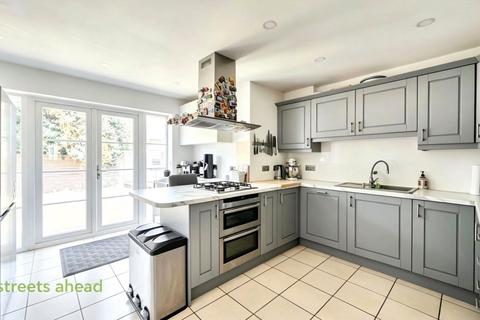 4 bedroom detached house for sale, Rookery Mead, Coulsdon, Surrey, CR5