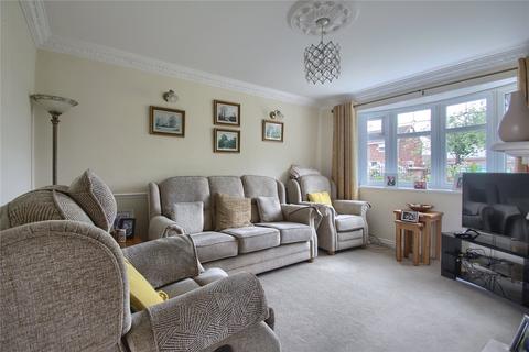 3 bedroom end of terrace house for sale, Chetwode Terrace, Priestfields