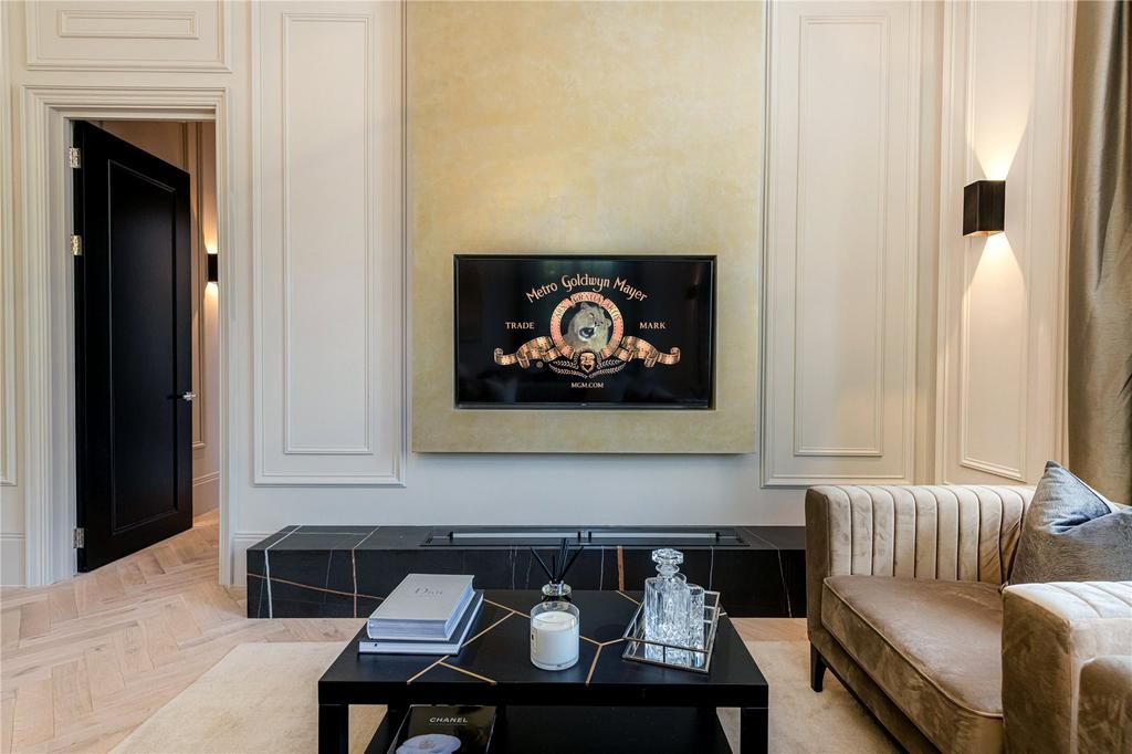 Apartment in Hyde Park - View 5