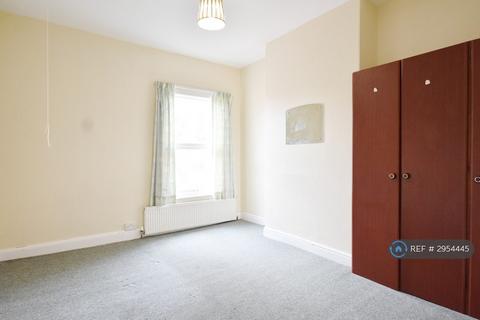 2 bedroom terraced house to rent, King Richard St, Coventry, CV2