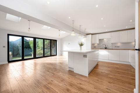 4 bedroom detached house for sale, Hillside Avenue, Melton Mowbray, LE13