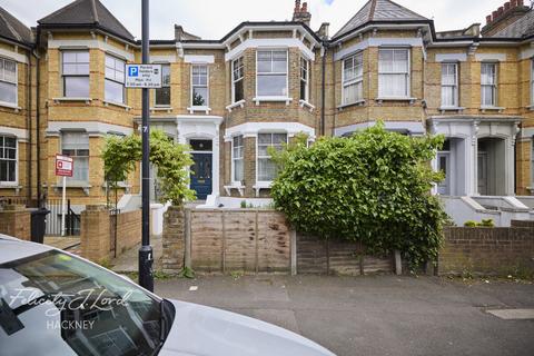 Mildenhall Road, London