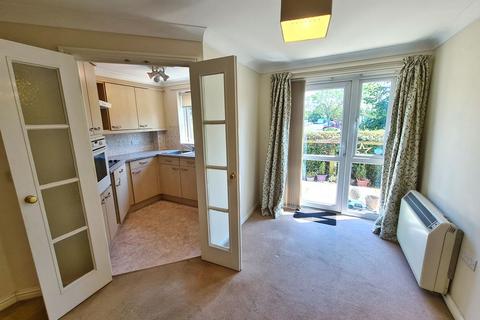 1 bedroom flat for sale, Popes Court, Totton, SO40 3GF